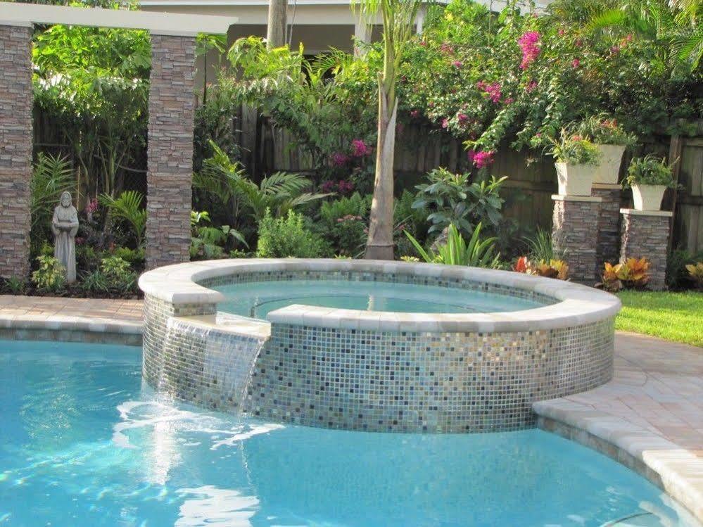 Heffron Manor Hotel Wilton Manors Exterior photo