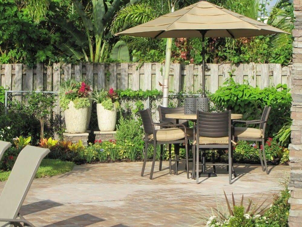 Heffron Manor Hotel Wilton Manors Exterior photo